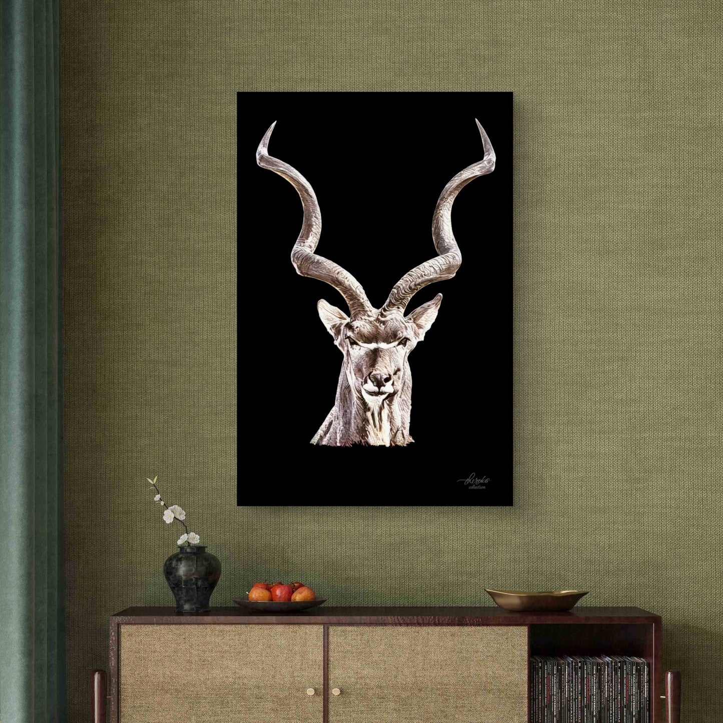 Kudu Satin Stretched Black Canvas Print - HD Printing