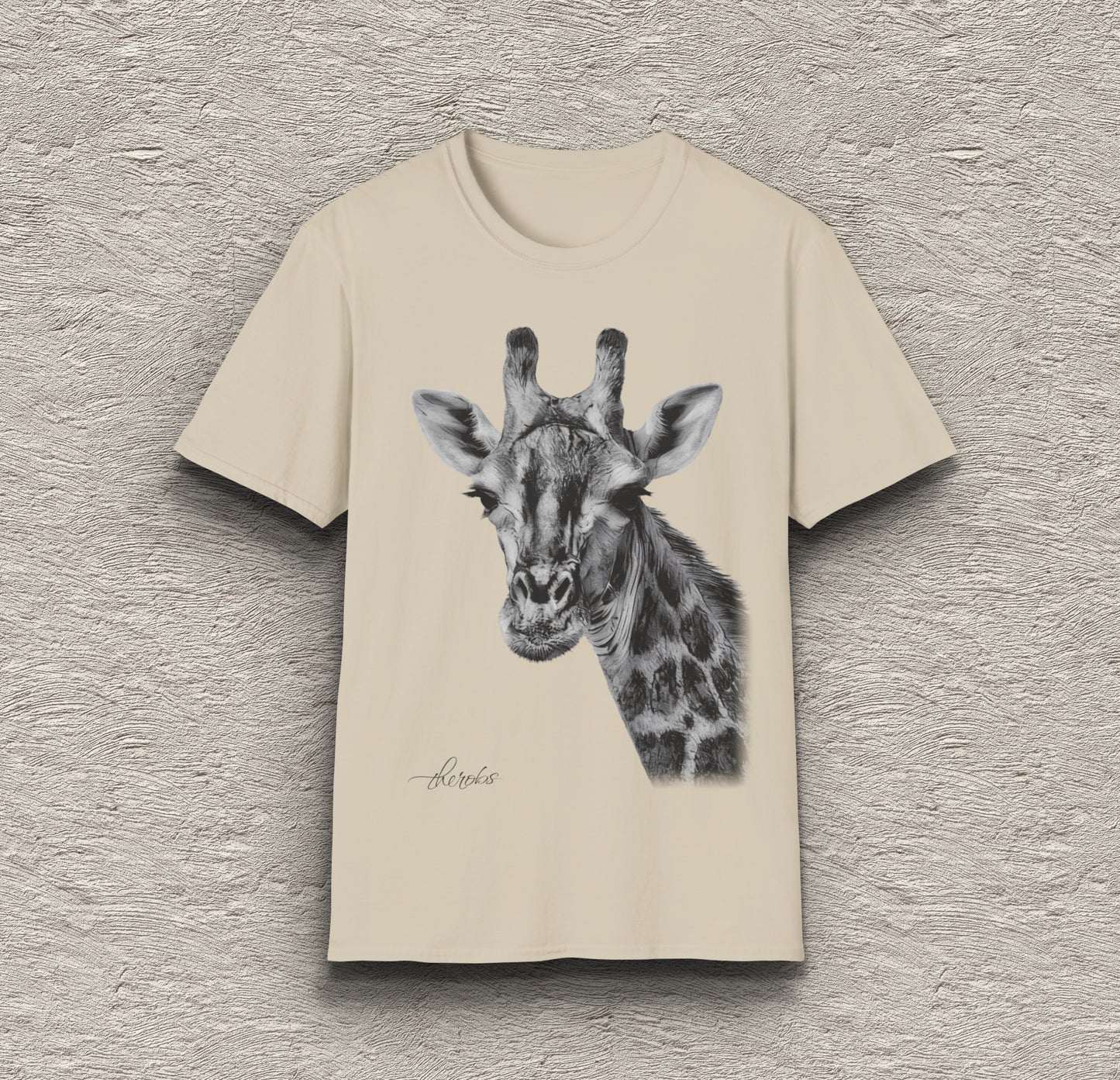 B&W Giraffe Unisex Gildan T-Shirt