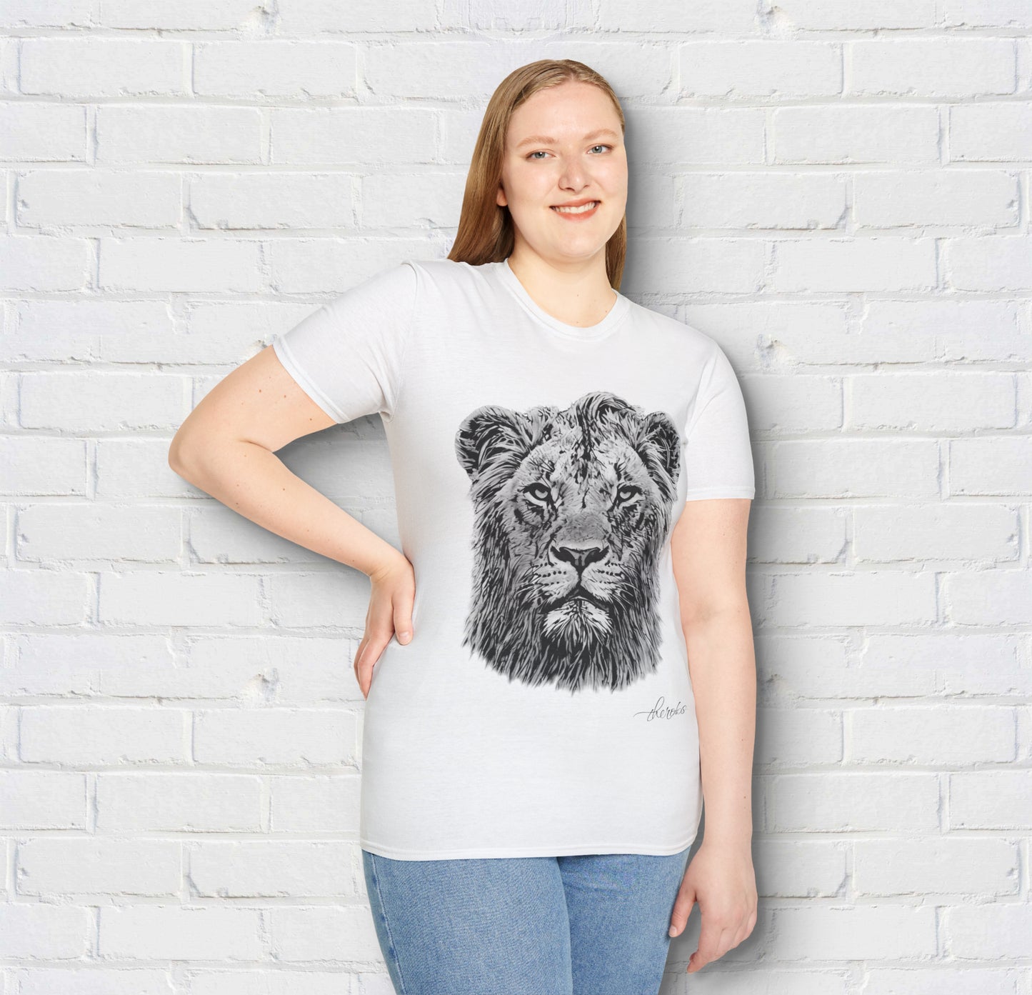 B&W Lion Unisex Gildan T-Shirt